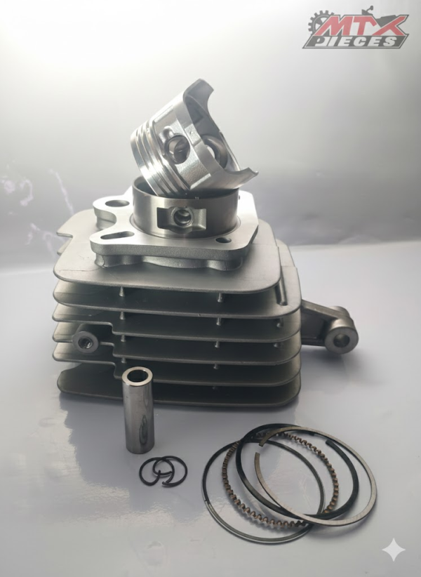 CYLINDRE JIALING110 CC Ce kit est livré avec piston, segments, axe, et clips made in CHINA